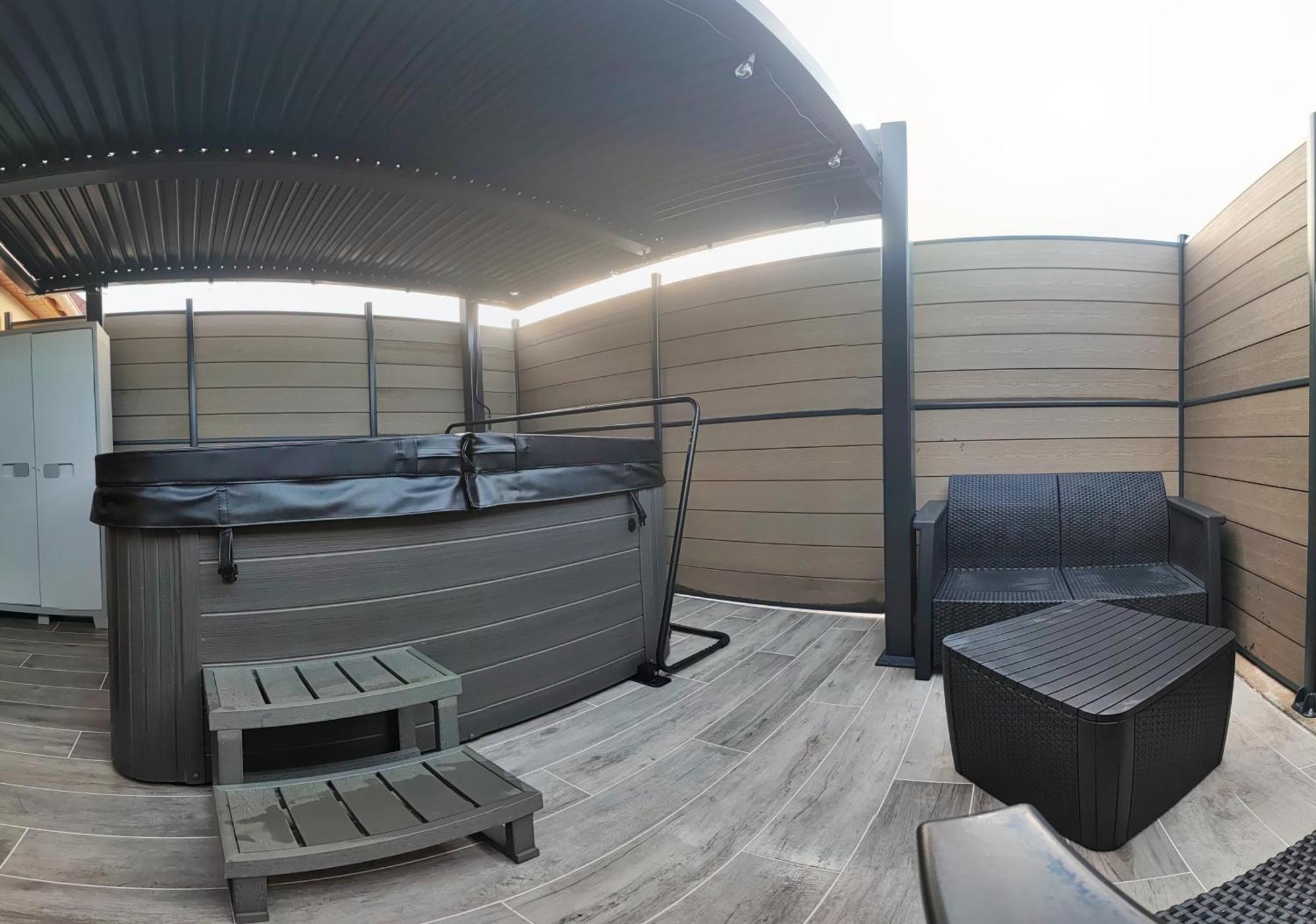 La Kaz Rhumantique Sauna And Spa Privatif 拉·里维耶尔·圣·秀 外观 照片
